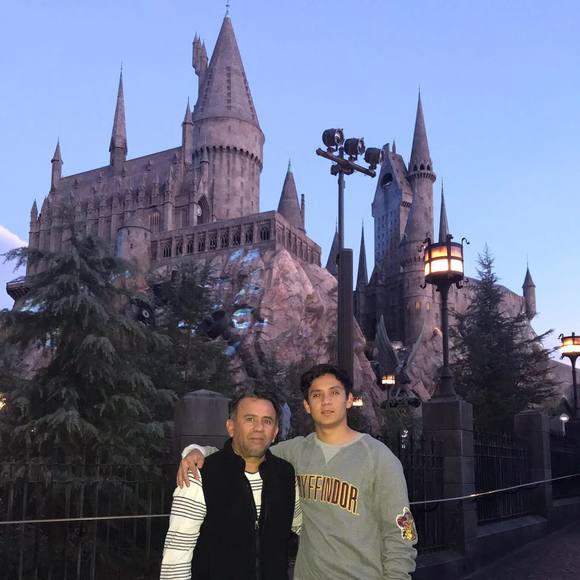 Meet your Posher, Aaron - Picture 1 of 2